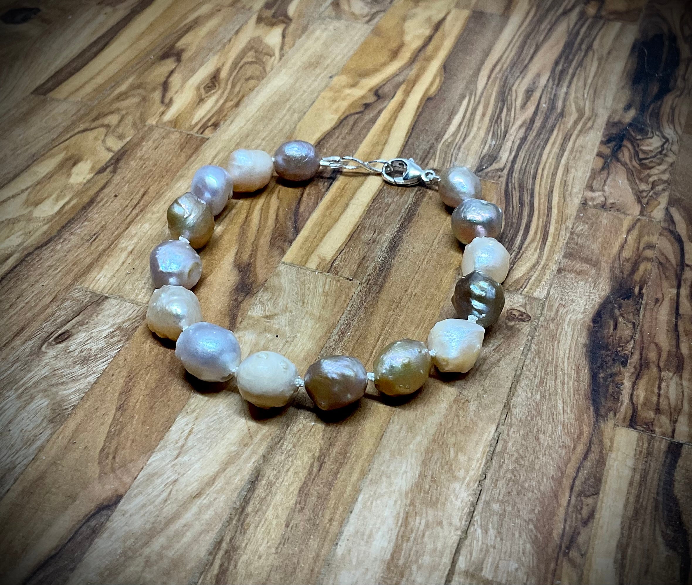 Freshwater Mother of Pearl Bracelet